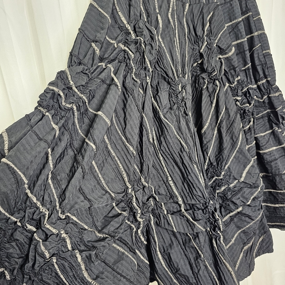 Dress To Kill Black Gathered Crinkle Long Skirt Gray Stitch Seams Size 1 - Picture 2 of 8